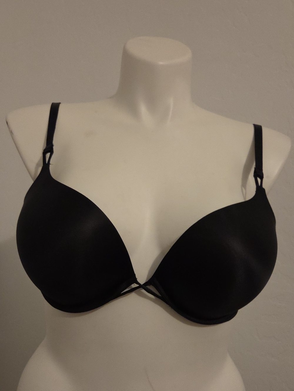 Victoria's Secret Black Smooth Padded Underwire Bra